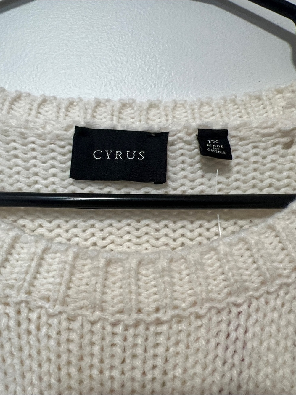 NWT! CYRUS Oversized Cream Pom-Pom Crewneck Sweater - Picture 4 of 8